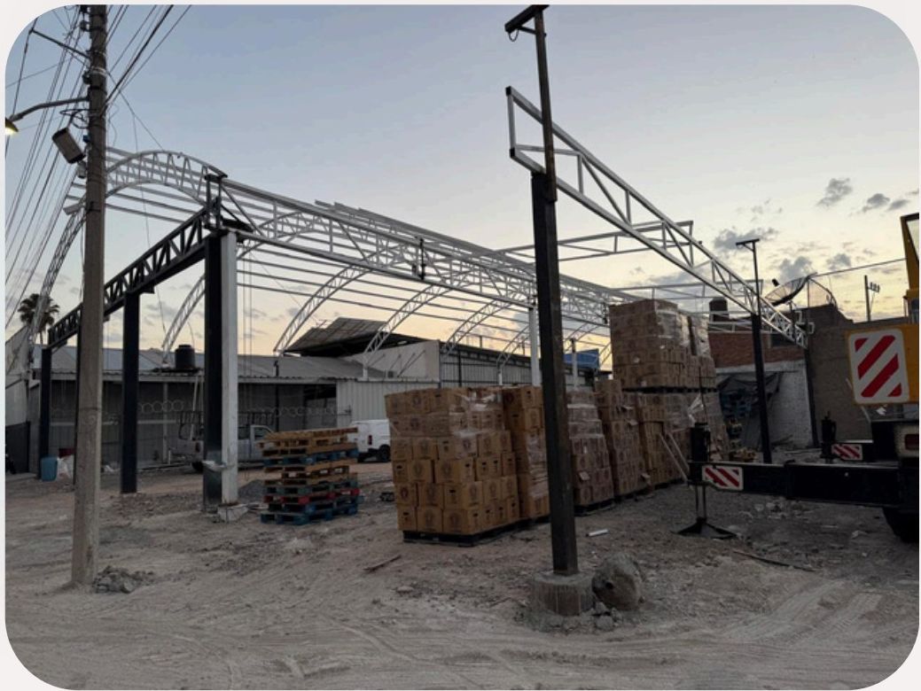 Avance de obra de la bodega con estructura de acero